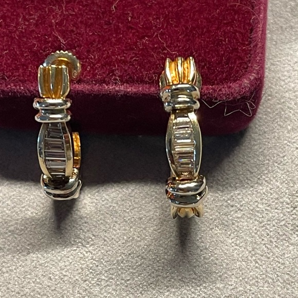 Beautiful baguette diamond and gold earrings - Picture 1 of 4